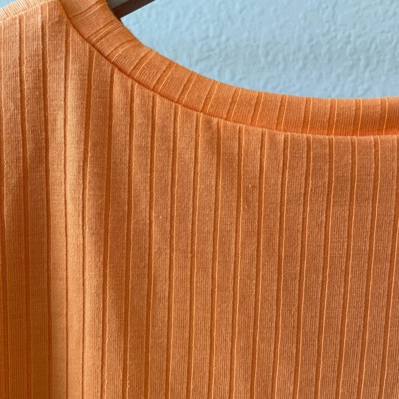 Lovers + Friends Crop Top Size XL - Picture 4 of 10